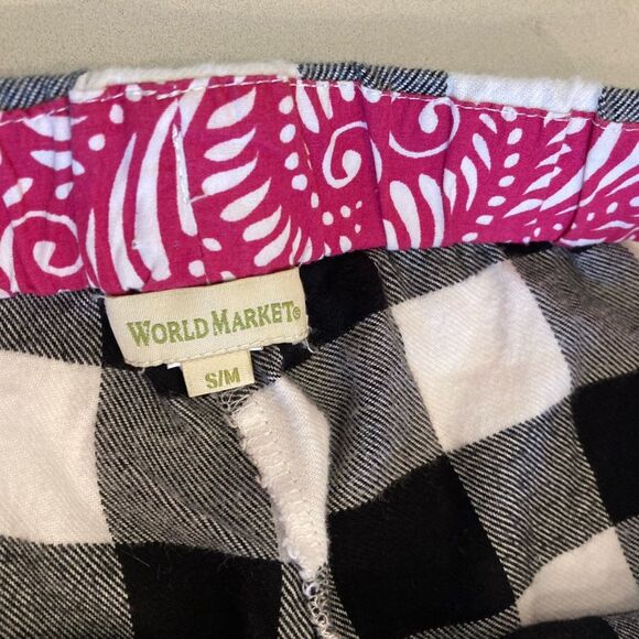 World Market 100% Cotton Flannel Buffalo Plaid Reversible Roll Up Lounge Pants - Picture 9 of 10